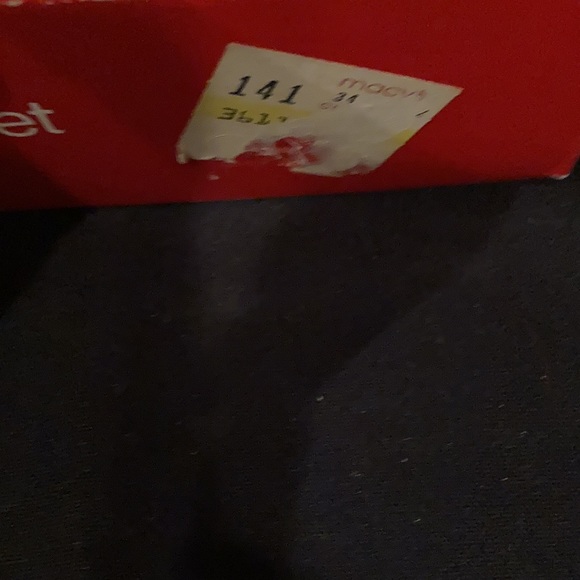 MACY’S HAND DECORATED PORCELAIN DESSERT PLATE SET 4 - Picture 8 of 8